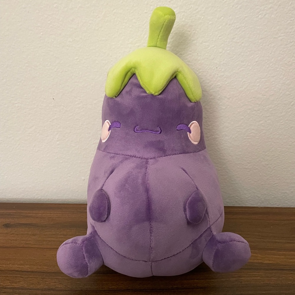 BRAND NEW 10 Inch MochiOshis Eggplant Plushie from Round1 NWT